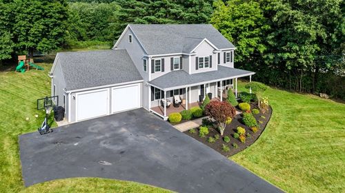492 Sumner St, Stoughton, MA, 02072-3434 | Card Image
