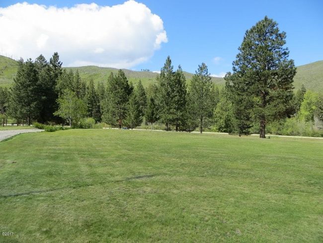 Front field | Image 21