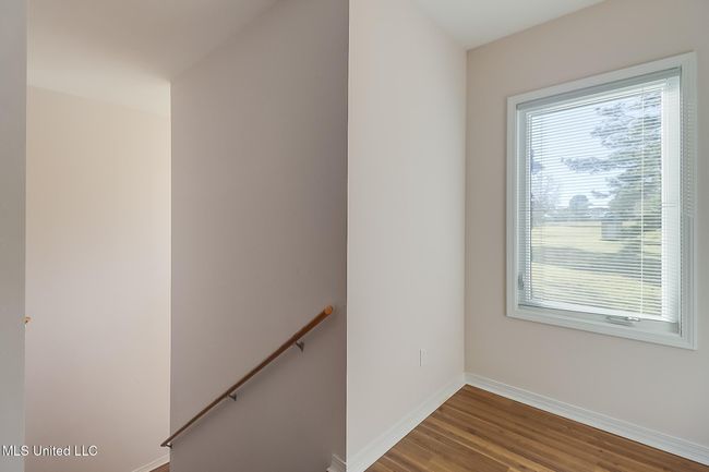 Apartment entrance | Image 55