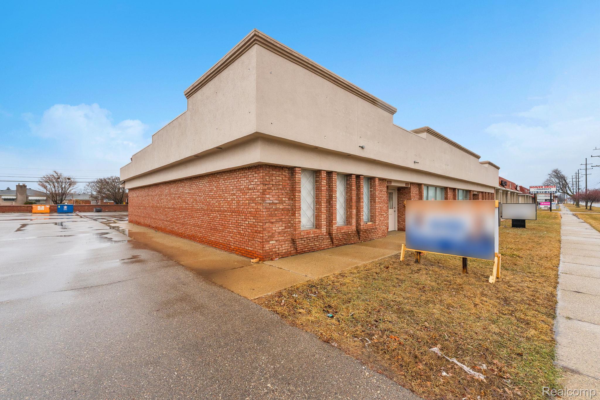 Commercial Lease in Warren 2