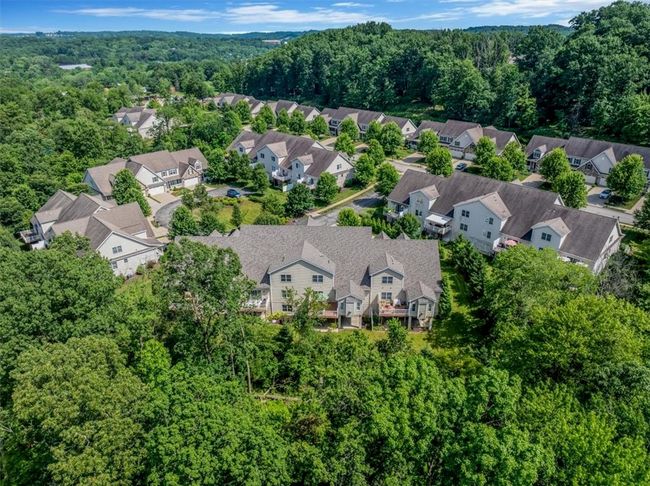 1303 Shinnecock Ct, House other with 4 bedrooms, 4 bathrooms and 2 parking in Adams Twp PA | Image 48