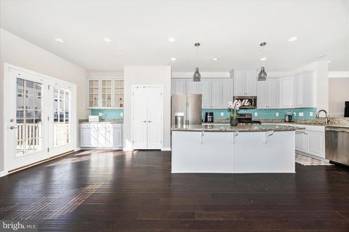 5812 Rochefort St, IJAMSVILLE, MD, 21754-9162 | Card Image