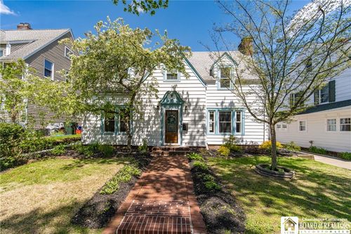 43 Chestnut St, Jamestown, NY, 14701-3121 | Card Image