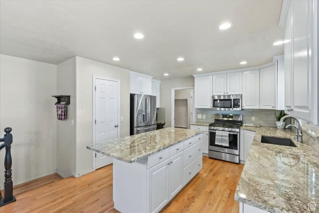 338 N Homestead Ln, House other with 6 bedrooms, 4 bathrooms and 3 parking in Fruit Heights UT | Image 11