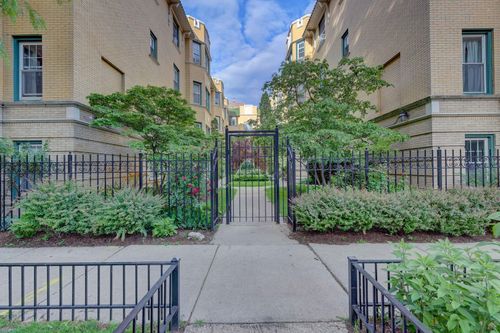 3e-5515 N Winthrop Avenue, Chicago, IL, 60640 | Card Image