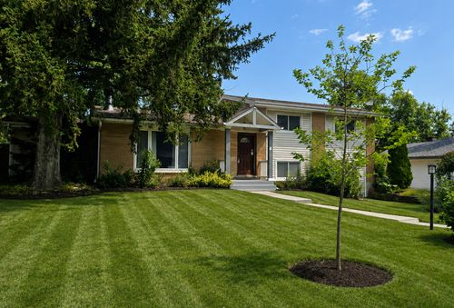 1534 Sequoia Ln, Darien, IL, 60561-4426 | Card Image
