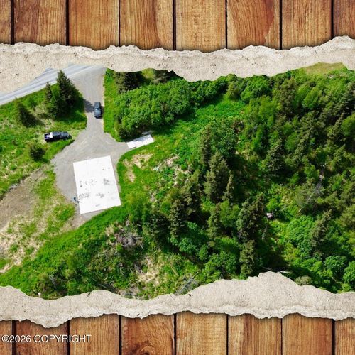35232 N Fork Road, Anchor Point, AK, 99556 | Card Image