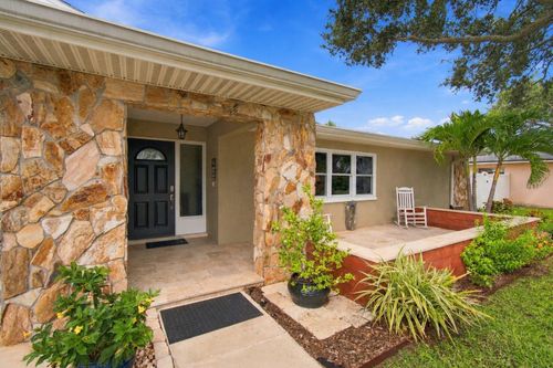 1967 Arvis Cir E, CLEARWATER, FL, 33764-6420 | Card Image