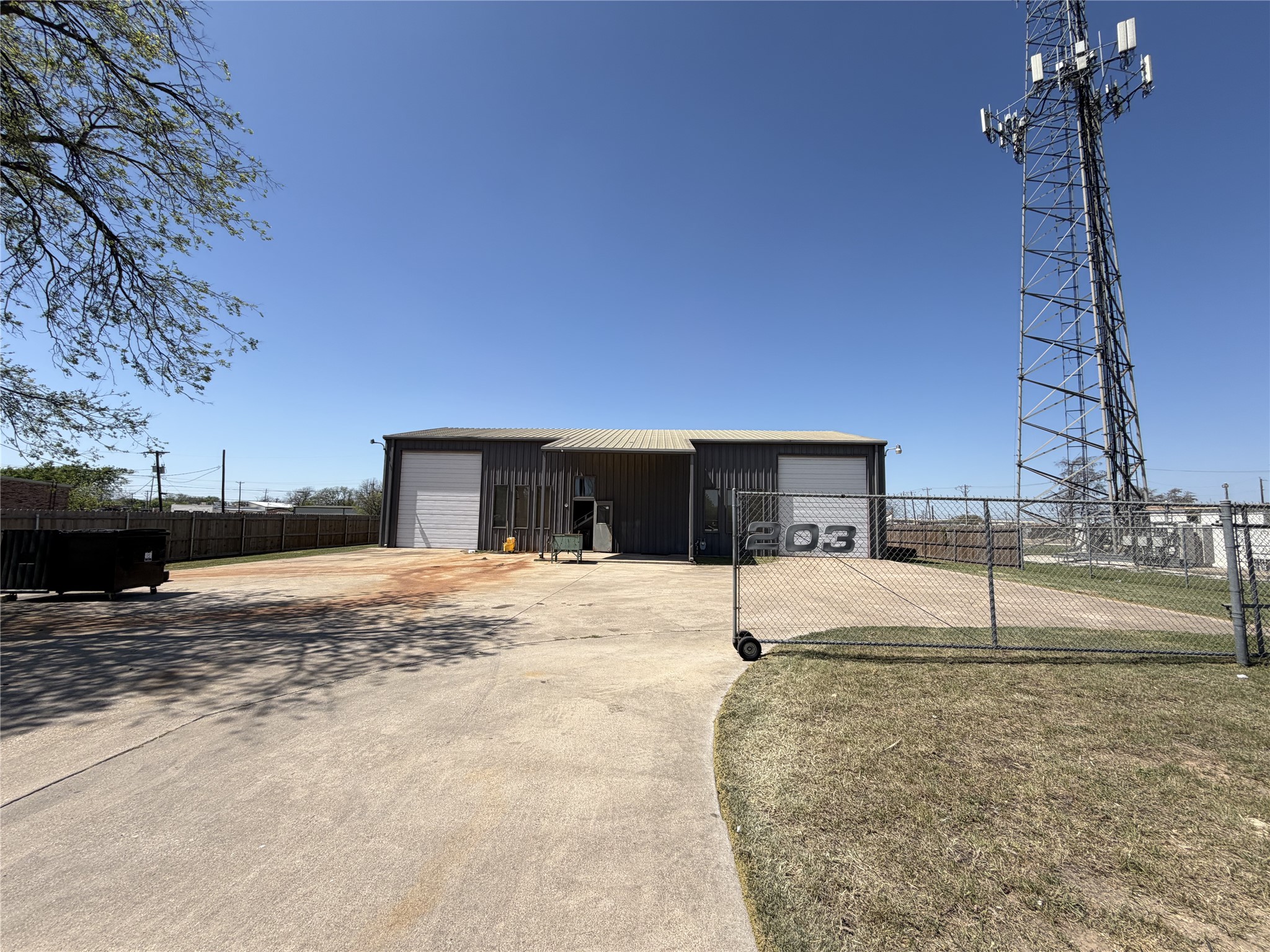 Commercial Sale in Crowley 3