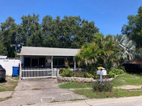 2880 Cinnamon Bear Trl, PALM HARBOR, FL, 34684-1749 | Card Image