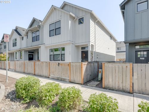 509 Ne 72nd St, Vancouver, WA, 98665-8354 | Card Image