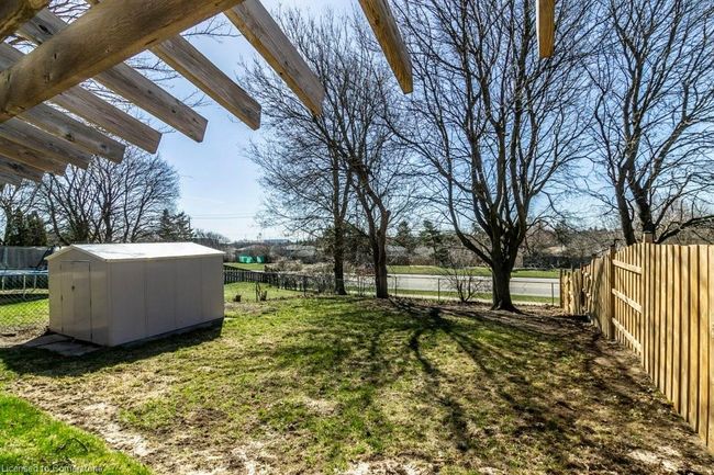 43 Briar Knoll Dr, House other with 3 bedrooms, 2 bathrooms and 4 parking in Kitchener ON | Image 36