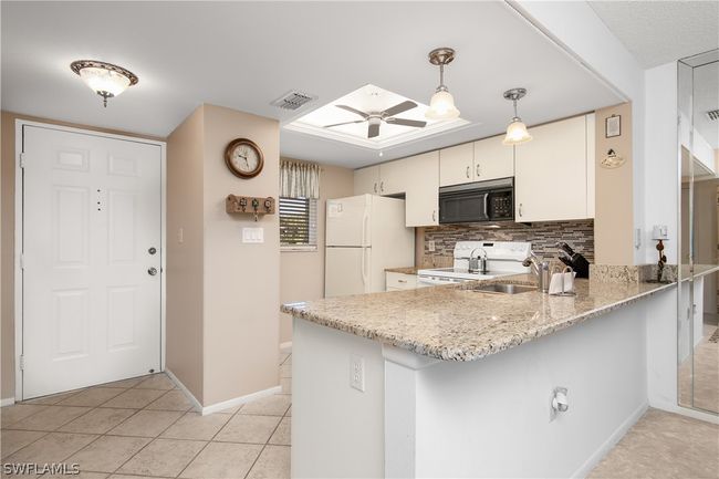 UNIT-410 - 8150 Summerlin Village Cir, Condo with 2 bedrooms, 2 bathrooms and null parking in FORT MYERS FL | Image 12