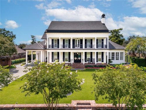 11 W Woodlawn Dr, Destrehan, LA, 70047-2535 | Card Image