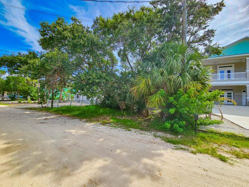 2721 John Bull St, Flagler Beach, FL, 32136-6102 | Card Image