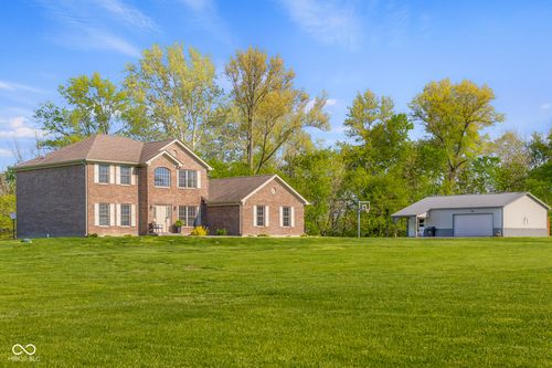 11005 N County Road 425 E, Hope, IN, 47246-9626 | Card Image