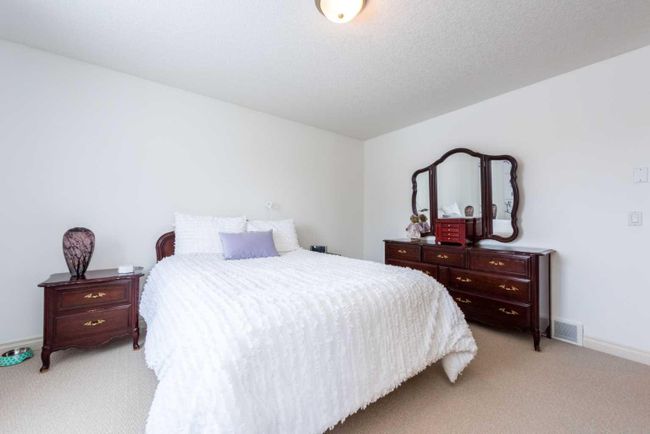 1212 Woodside Way Nw, Home with 4 bedrooms, 2 bathrooms and 4 parking in Airdrie AB | Image 28