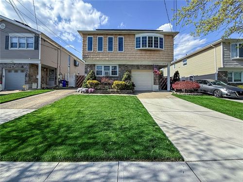 177 Lamoka Ave, Staten Island, NY, 10308-2235 | Card Image