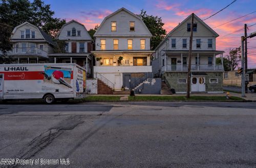 418 N Main St, Wilkes Barre, PA, 18702-4445 | Card Image