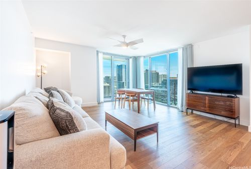 2511-629 Keeaumoku St, Honolulu, HI, 96814-3630 | Card Image