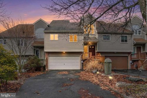 150 Greenleaf Rd, YORK, PA, 17406-3265 | Card Image