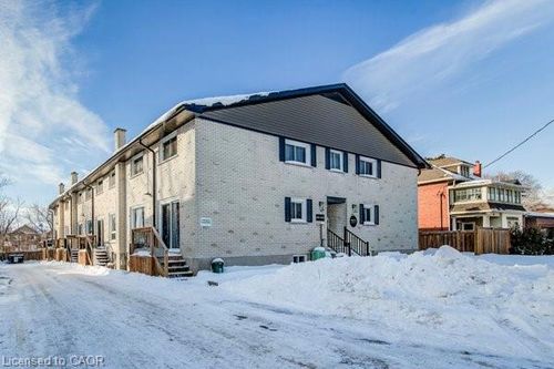 429 Garden St, Cambridge, ON, N3H4E1 | Card Image