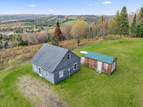 131 Daniel Beard Rd, Pittsburg, NH, 03592-5148 | Card Image