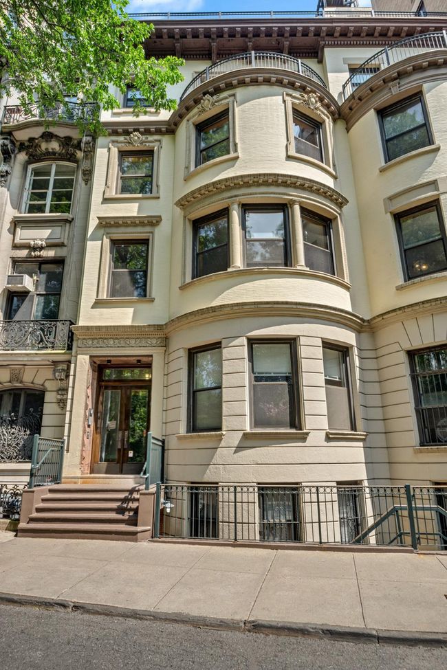 Exterior | Image 11
