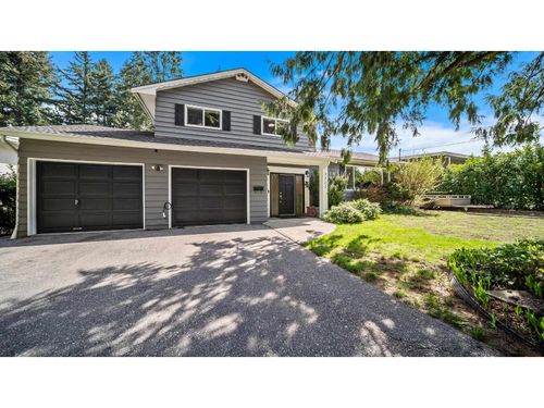3222 Chestnut St, Abbotsford, BC, V2S4M1 | Card Image