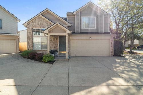662 Cembra Dr, Greenwood, IN, 46143-7691 | Card Image