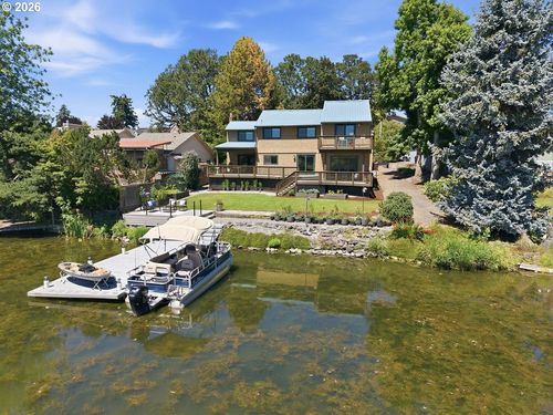 20122 Ne Interlachen Ln, Fairview, OR, 97024-8726 | Card Image