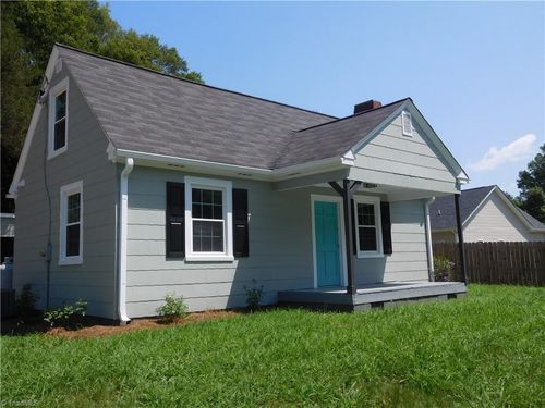 11 Hilton Dr, Winston Salem, NC, 27127-6031 | Card Image