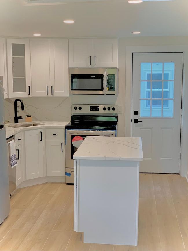 302 Nw 9th St, House other with 2 bedrooms, 1 bathrooms and 4 parking in Carrabelle FL | Image 8