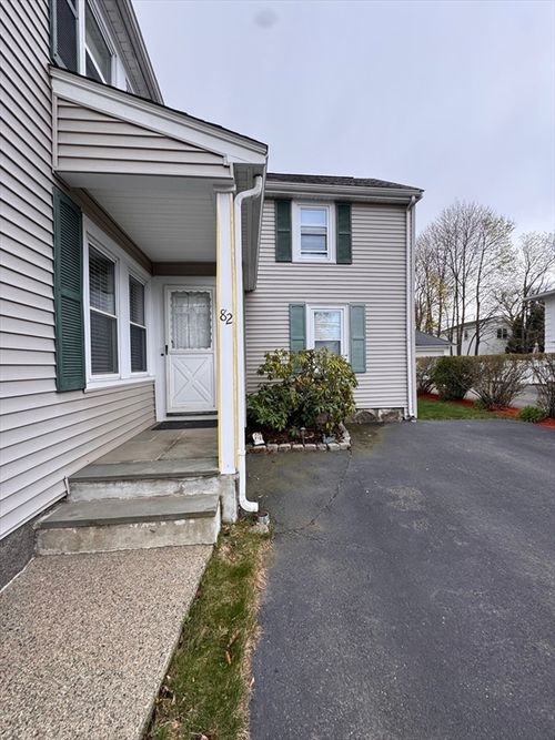 82-82 Cedar St, Braintree, MA, 02184-1827 | Card Image