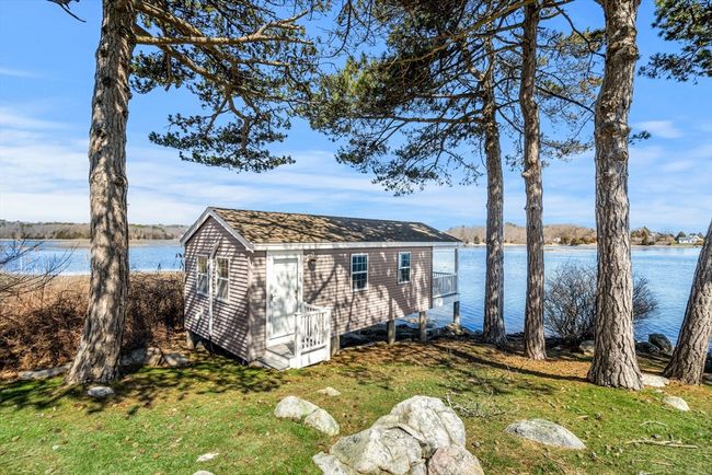 62 Crafts Rd, House other with 5 bedrooms, 2 bathrooms and 6 parking in Gloucester MA | Image 30