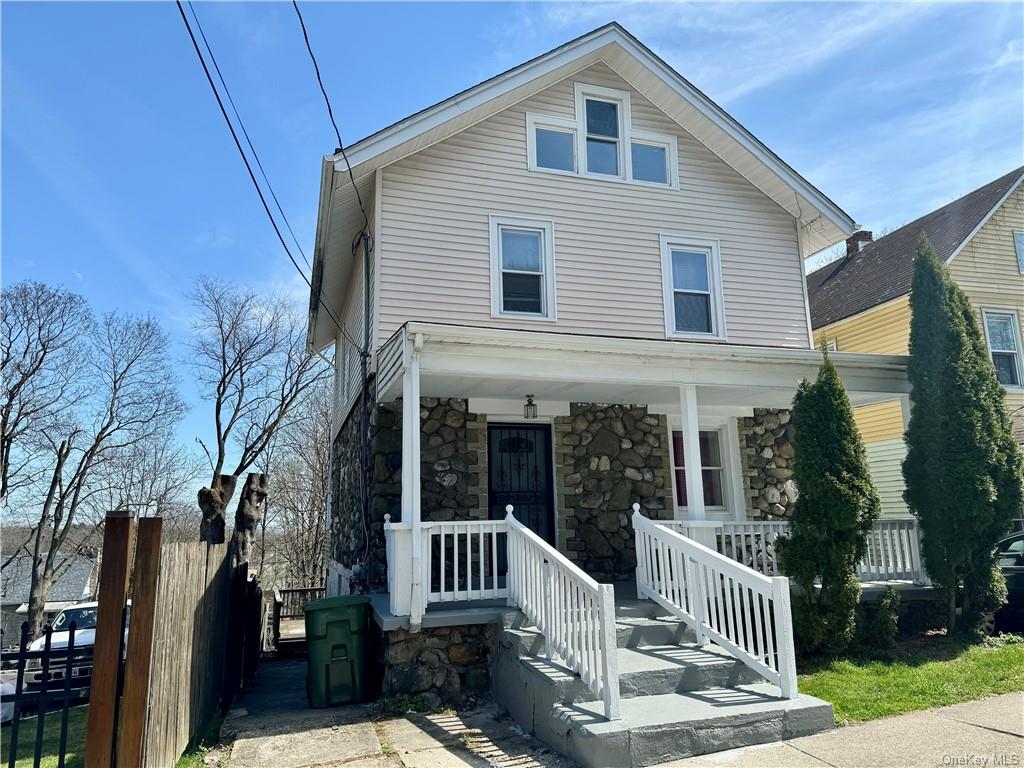 Beacon St, Middletown, NY 10940
