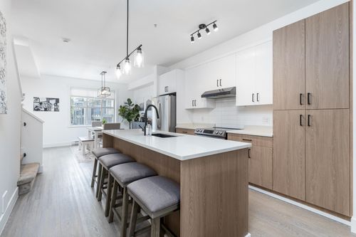 63-9525 204 St, Langley, BC, V1M0B9 | Card Image