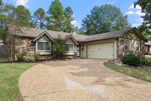 8620 Leatrice Dr, Little Rock, AR, 72227-3210 | Card Image