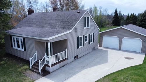 315 W Mill St, Oscoda, MI, 48750-1323 | Card Image