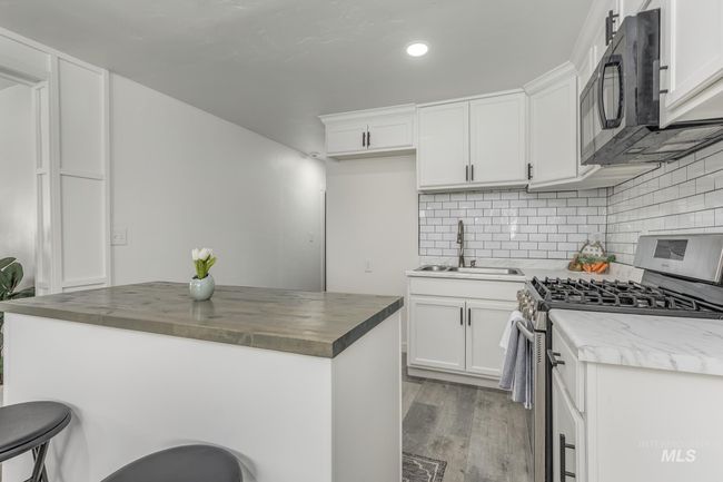 207 Park Ave, House other with 3 bedrooms, 2 bathrooms and 1 parking in Nyssa OR | Image 8