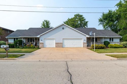 1002 E Elm Drive, LITTLE CHUTE, WI, 54140 | Card Image
