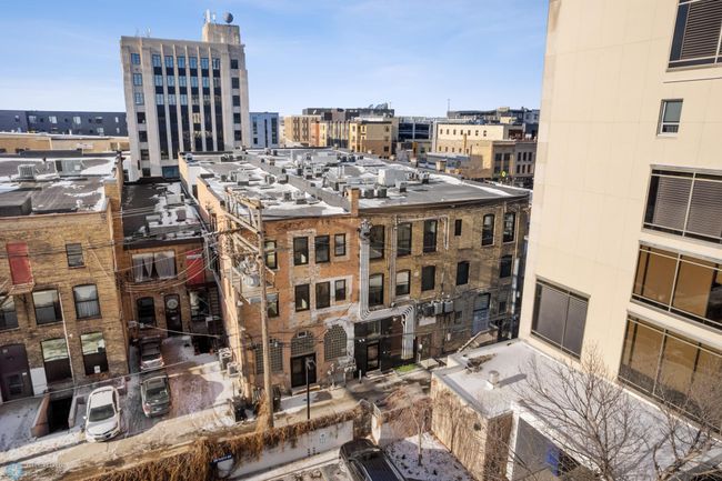 Bostad Condos on Broadway | Image 35