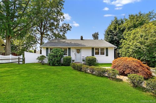 3 Forest Ave, Ossining, NY, 10562-3603 | Card Image