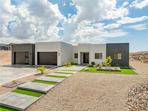 3090 Canyon De Chelly Dr, Bullhead City, AZ, 86429 | Card Image