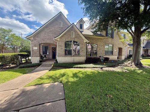 2415 Clippers Sq, Houston, TX, 77058-3742 | Card Image