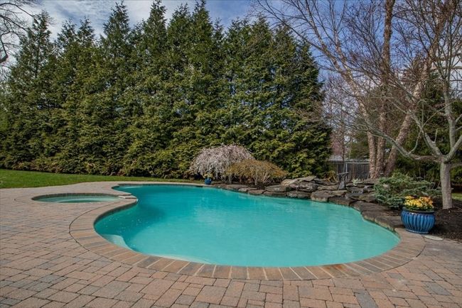 15 Helen Ln, House other with 4 bedrooms, 3 bathrooms and 4 parking in Walpole MA | Image 27