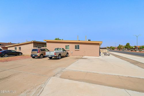 a-3013 Beachcomber Dr, El Paso, TX, 79936-2035 | Card Image