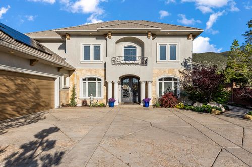 2204 Bridgewater Rd, Cedar City, UT, 84721-4441 | Card Image