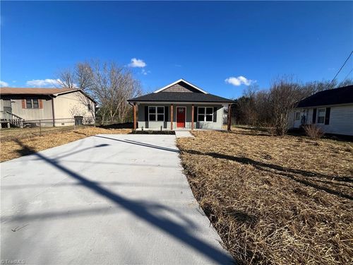 707 Trotter St, Thomasville, NC, 27360-5459 | Card Image