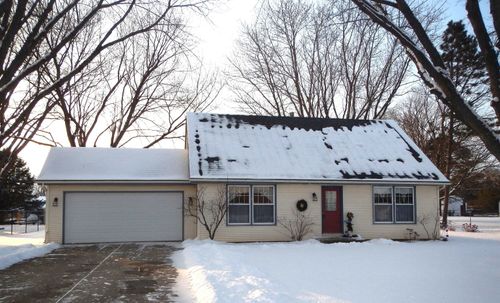 11578 Edgemere Ter, Roscoe, IL, 61073-8984 | Card Image